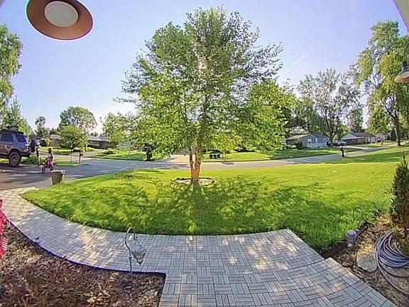 2nd image of 7242 Crest Ln