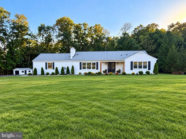 352 N Limerick Rd, Schwenksville, PA 19473