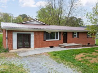 513 Bunker Hill Rd, Bluff City, TN 37618
