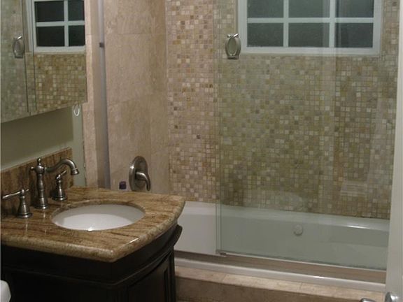 3rd image of 119 E Villanova Dr