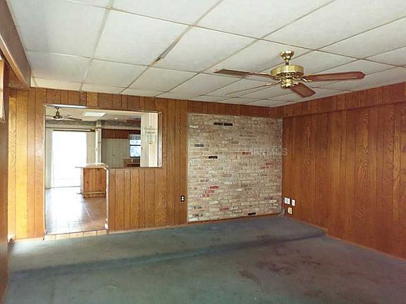 4th image of 933 Rock Oak Dr