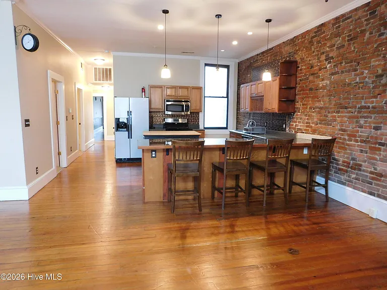 216 Middle St #B — Photo 37