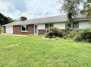 326 Rose Hill Rd, West Grove, PA 19390