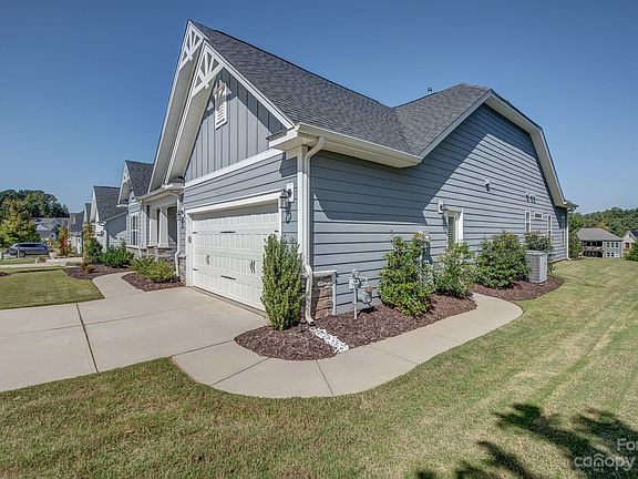 4th image of 5101 Watercrest Trl