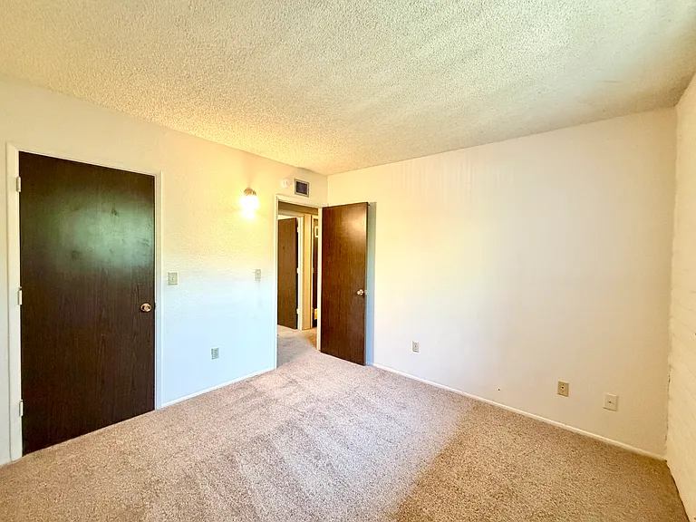 Desert Terrace Apartments - 2 and 3 Bedrooms with Community Pool and Laundry! — Photo 19