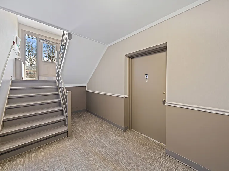 10620 Weymouth St #1 — Photo 17