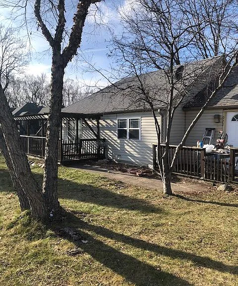 922 E Gladys Ave — Photo 3