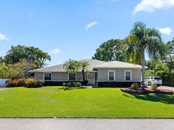 8520 SW 181st St, Palmetto Bay, FL 33157