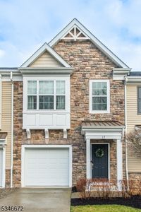 17 Bahr Cir #17, Verona, NJ, 07044