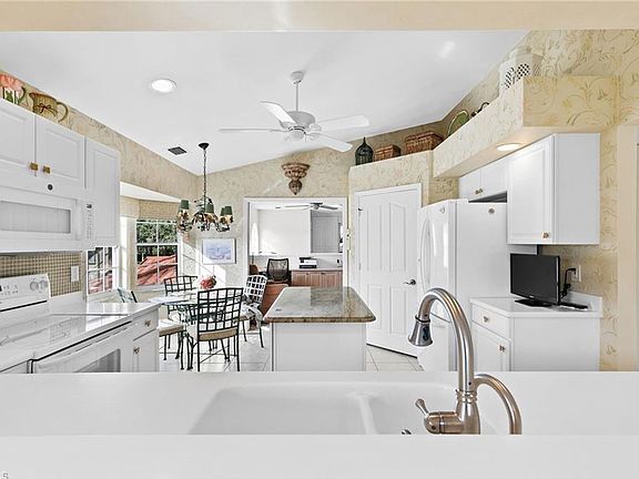 4th image of 6155 Reserve CIR #1604
