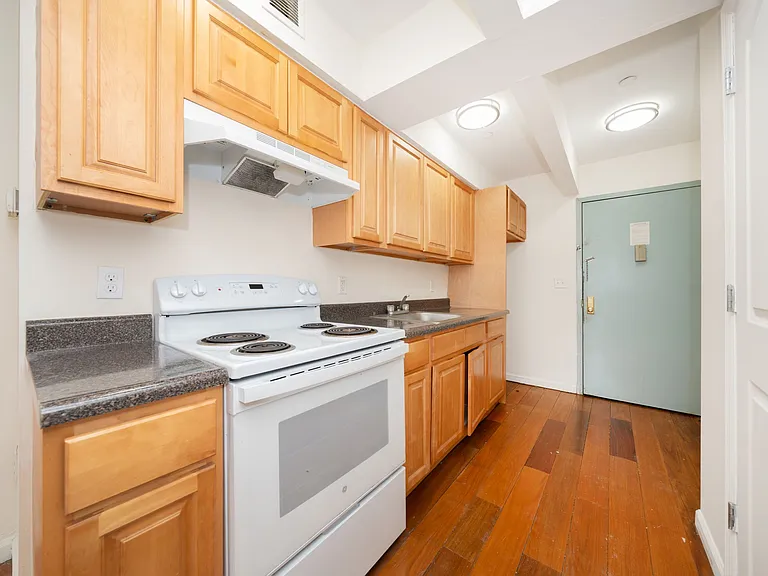 1417 Longfellow Ave #3G — Photo 8