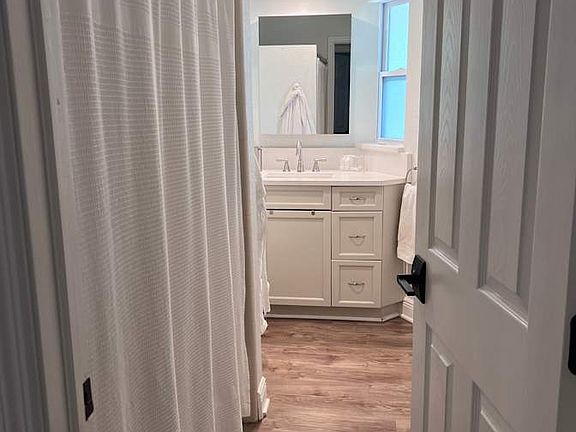 4th image of 5872 30th Ave N #2