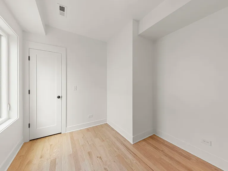 118 N President St — Photo 14