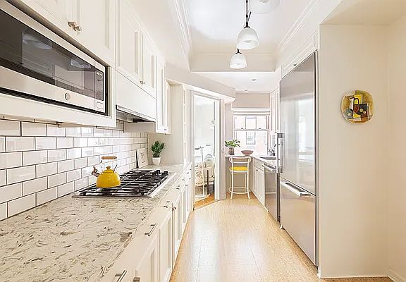 5th image of 785 Park Ave APT 9A