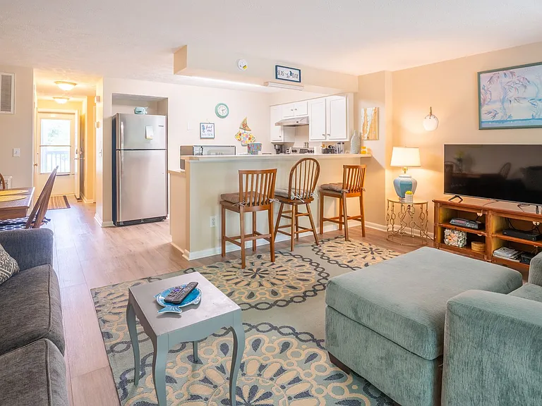 2303A Surfrider Cir — Photo 4