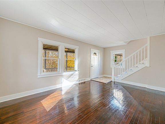5th image of 1721 Boundary St