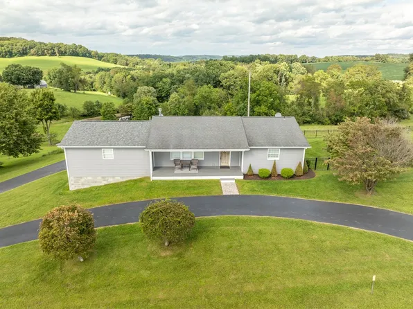 408 McKlveen Rd, New Alexandria, PA 15670