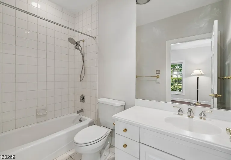 8 Morgan Ct — Photo 16