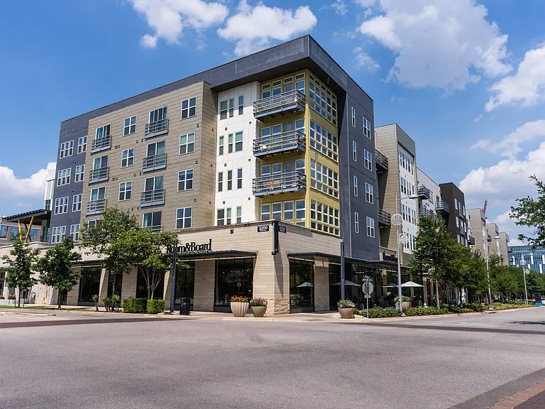 The Standard at Domain — Photo 24