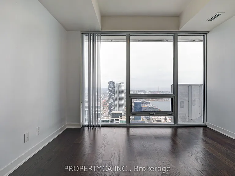 88 Harbour St #6706 — Photo 19