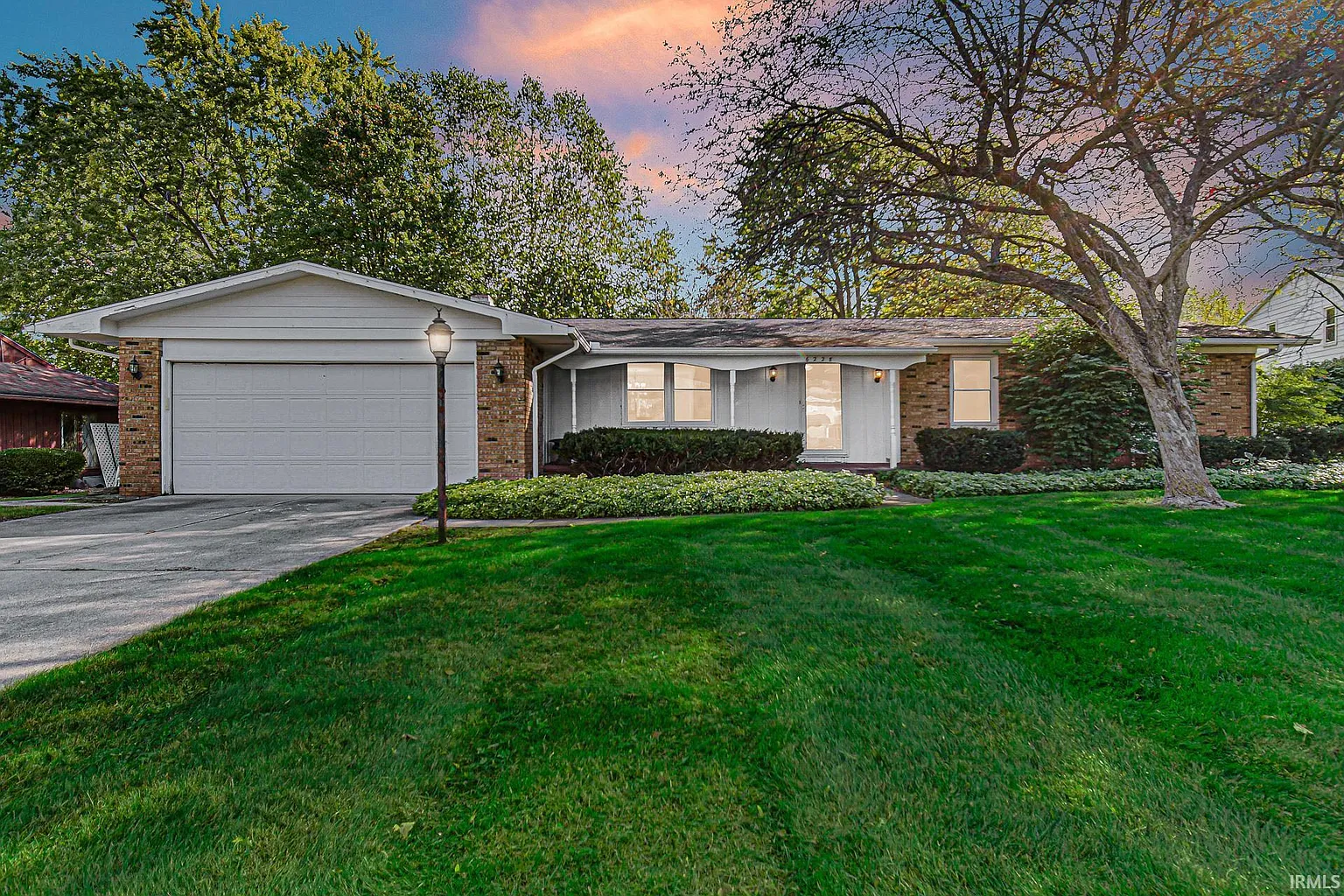 6228 Chaucer Ct photo 1