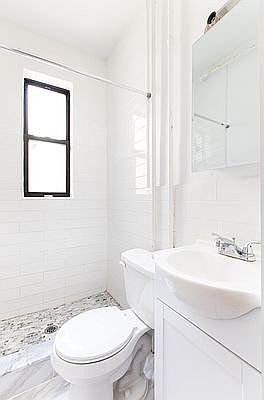 5th image of 171 Meserole St #606