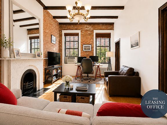 4th image of 28 W 12th St APT 4R