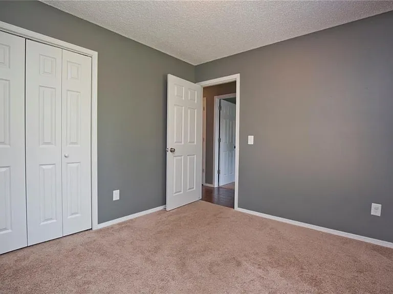 2504 SE 3rd St — Photo 10