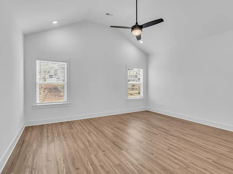 3803 Dr Walter S Davis Blvd — Photo 30