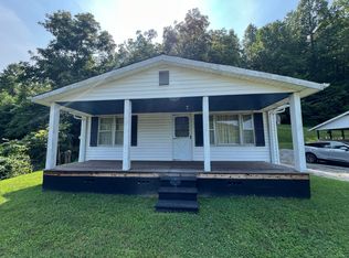 7539 State Highway 223, Flat Lick, KY 40935