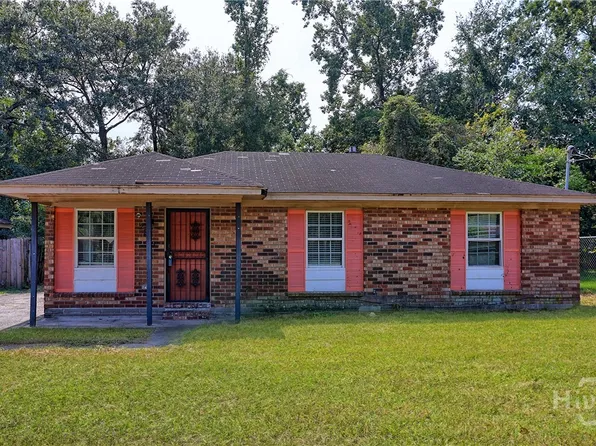 2219 Coakley St, Savannah, GA 31404