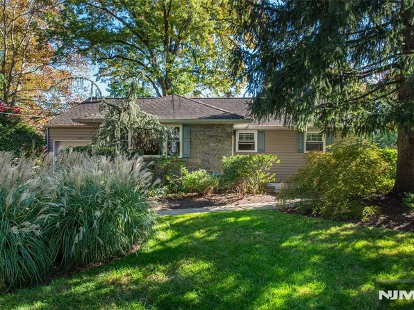 412 Harristown Road, Glen Rock, NJ 07452