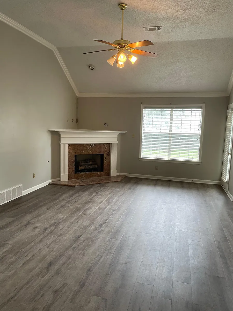 Building Photo - 1290 Chatman Way