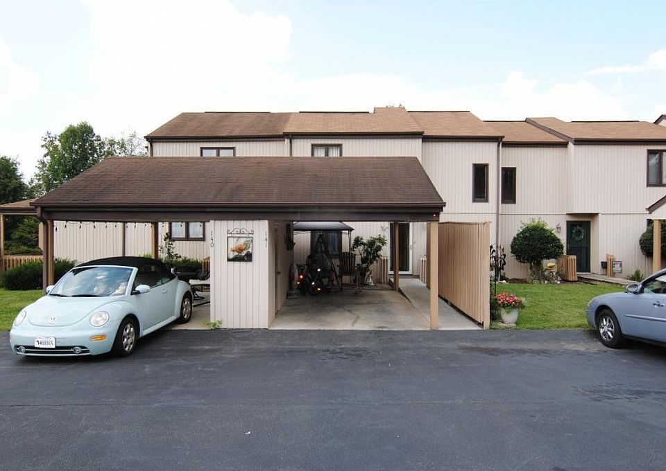 1st image of 141 Pebble Dr