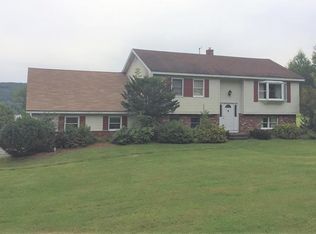 48 Manchester Dr, Lebanon, NH 03766