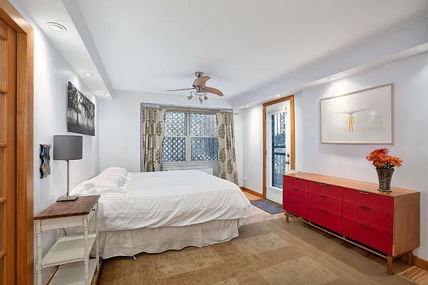 Sold by Compass | media 7