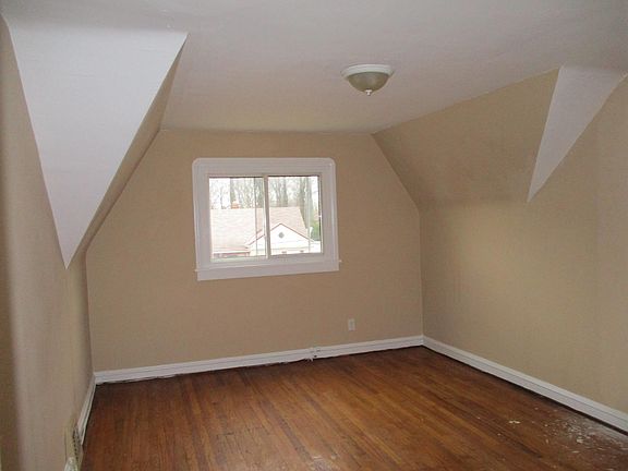 2nd image of 13112 Cranwood Park Blvd