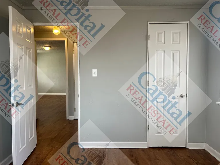407 E Key Blvd — Photo 11