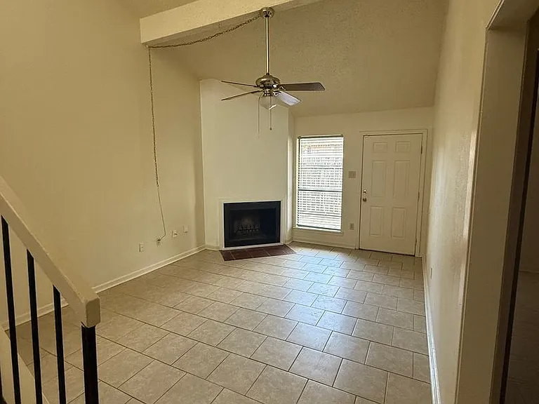 8224C Governor Dr — Photo 12