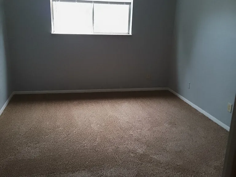 2431 Mustang Dr #14 — Photo 8