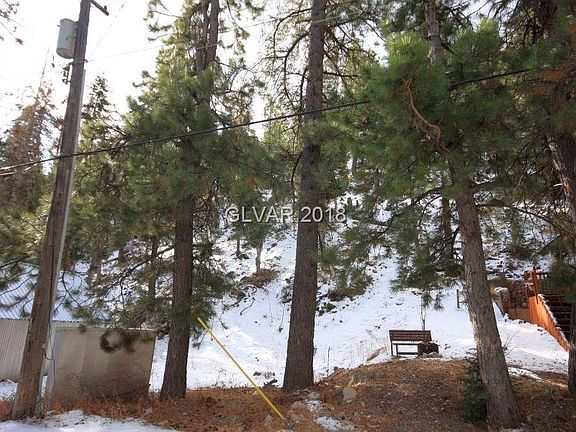 3rd image of 4611 Aspen Ave