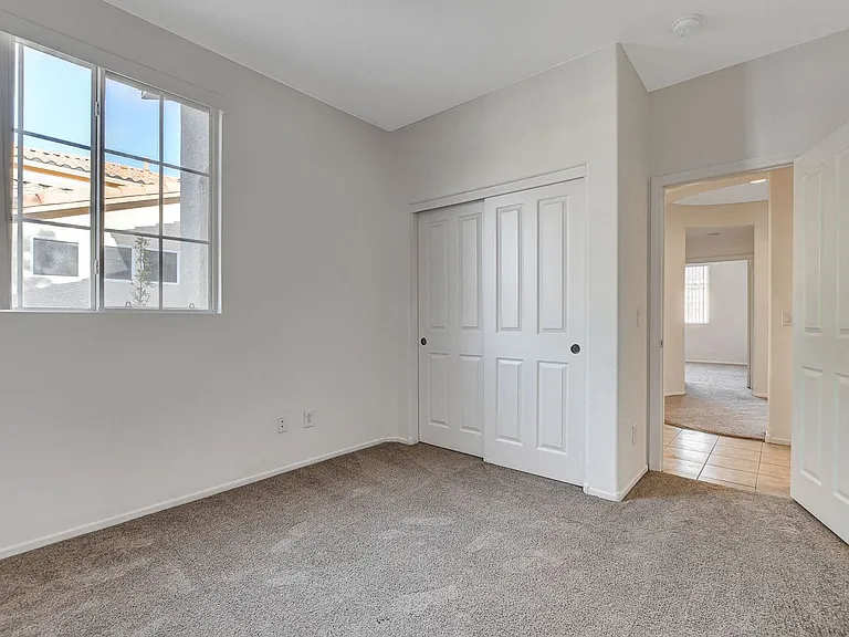 9215 Horseshoe Basin Ave — Photo 32