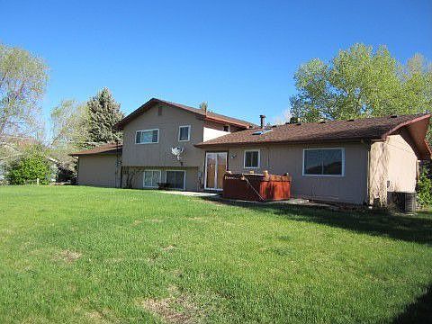 The kids will love the yard!