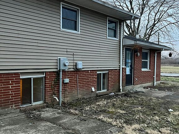 4th image of 2062 Hickorydale Dr