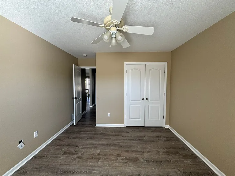 2603 Oakfield Dr — Photo 29