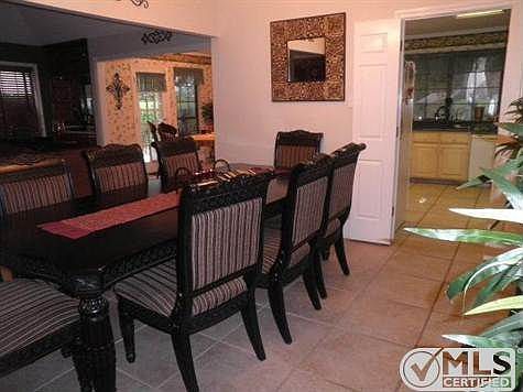 3rd image of 3613 Bluegrass Dr