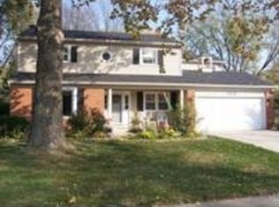 1220 Millet St, Naperville, IL 60563