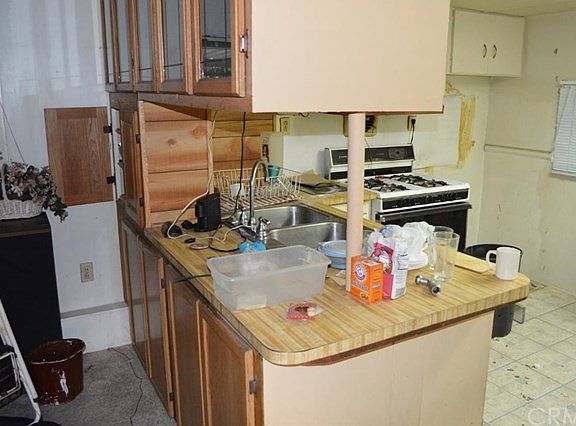 5th image of 270 San Carlos Dr
