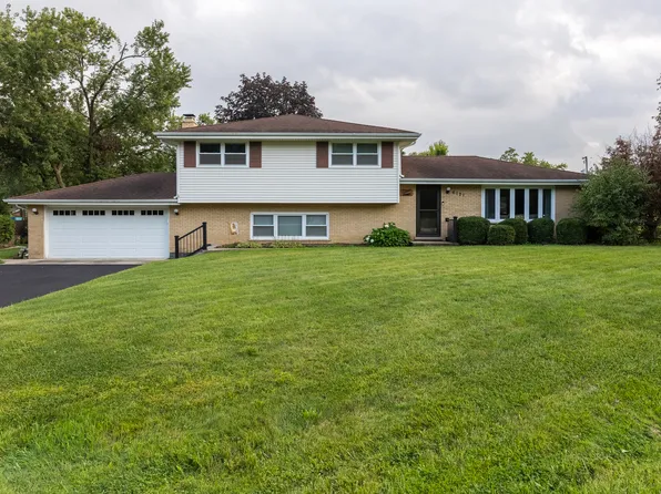 6121 James St, Tinley Park, IL 60477