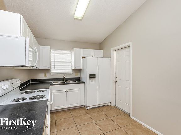 5th image of 5432 Blueberry Dr